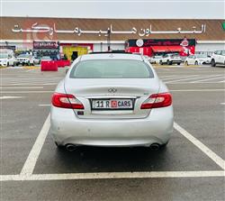 إنفينيتي M37